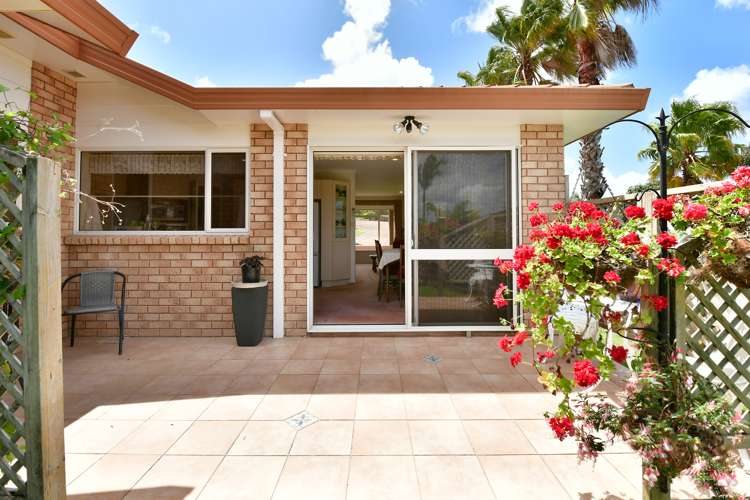 15 Kath Hopper Drive Orewa_1