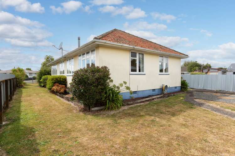 18 Christian Street Dannevirke_14