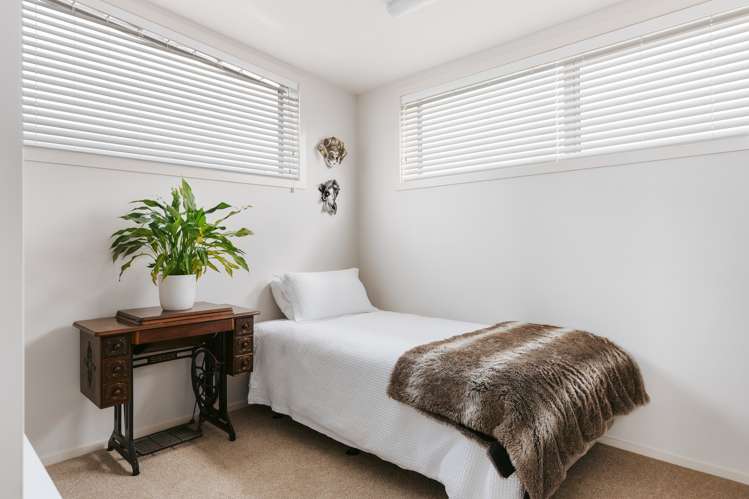 108 Harbour Drive Otumoetai_18