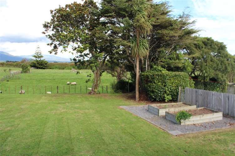 2289 South Road Okato_8