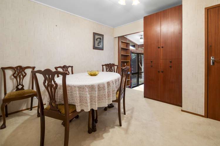 8 Henare Street West End_9