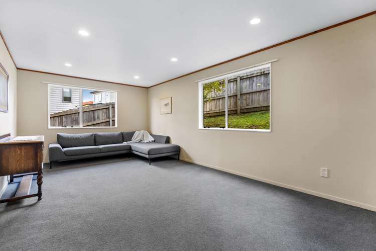 2/56 Lavery Place Sunnynook_7