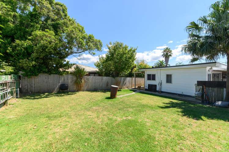 2/24 Newington Road Henderson_11