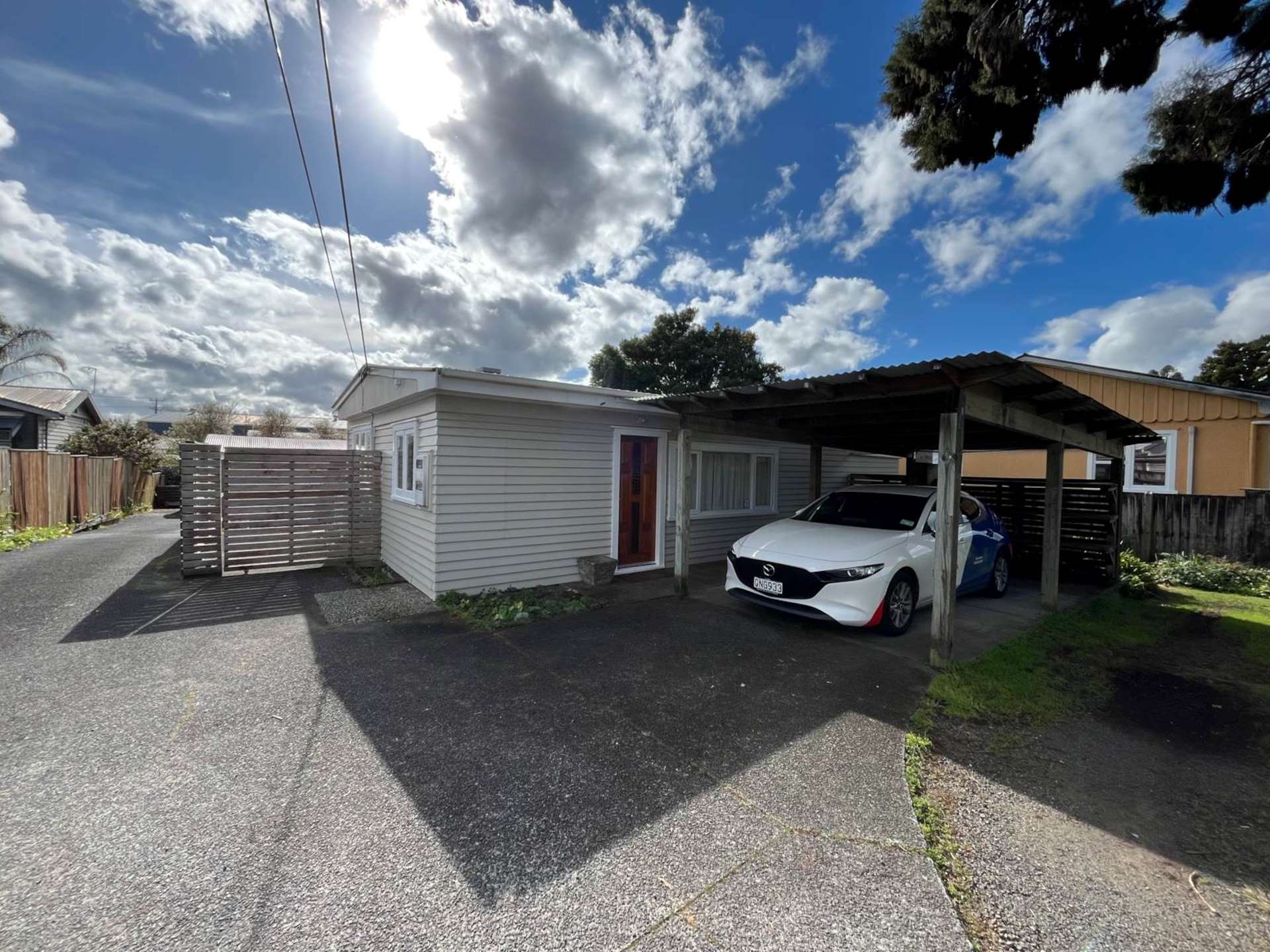 387 West Coast Road Glen Eden_0