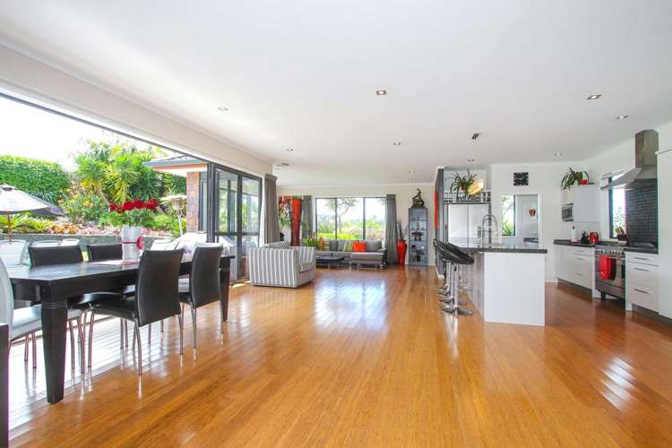 39 Whangaparaoa Road Red Beach_23