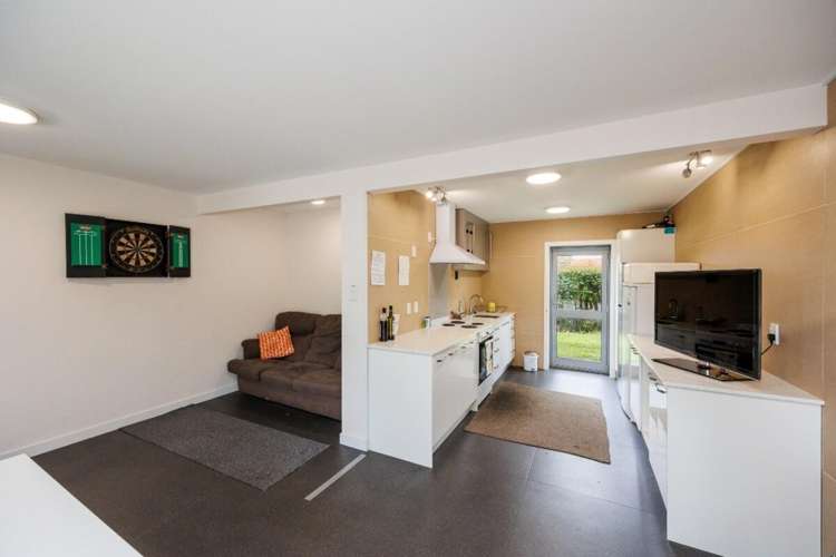 170 The Avenue Levin_11