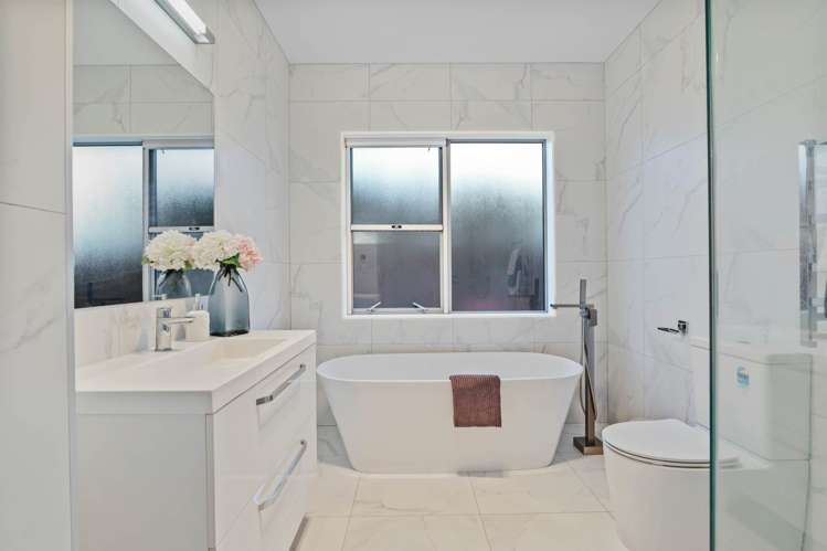 53 Beachwood Drive Hatfields Beach_15