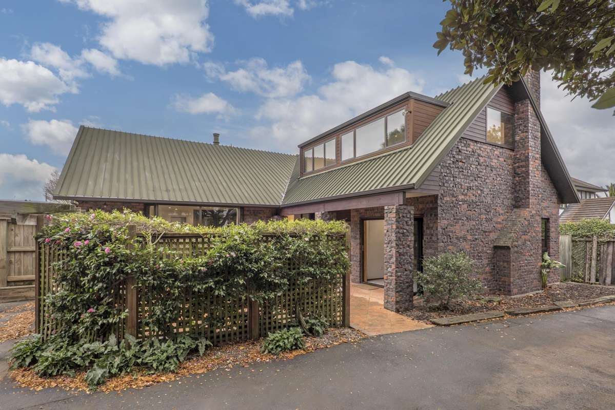 86A Memorial Avenue_0