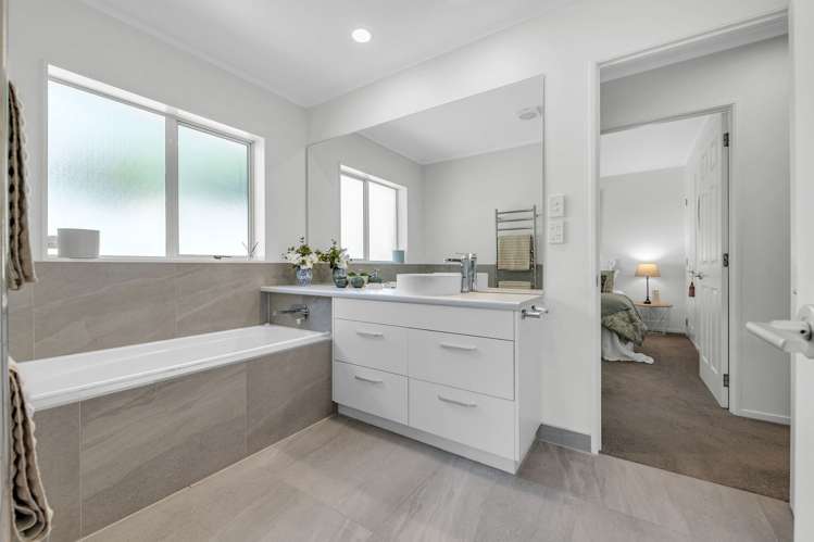 1/5 Solana Court Botany Downs_7