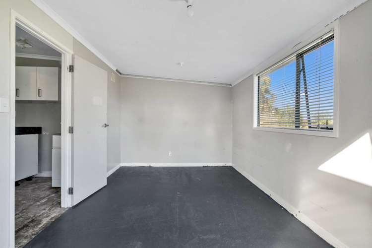 8 Doctors Hill Road Maungaturoto_29