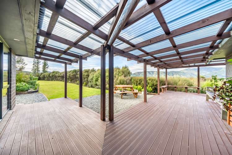 297 Fairview Drive Akatarawa_21