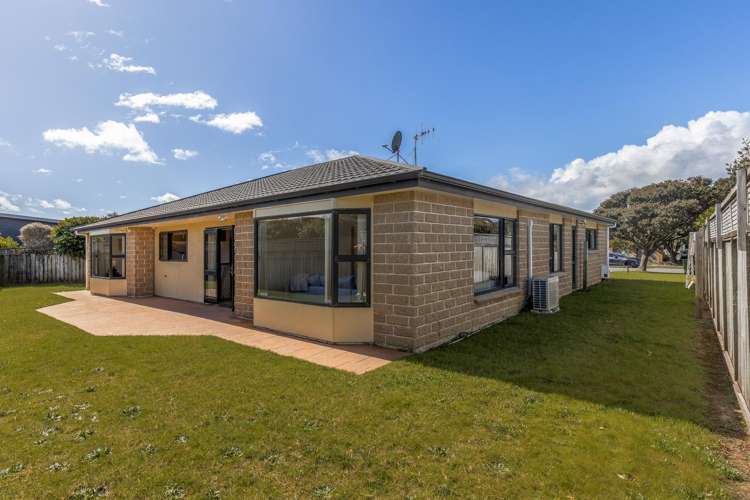 9 Takahe Drive Paraparaumu Beach_16