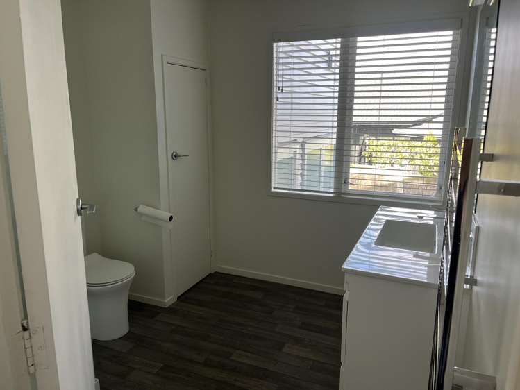 23 Ngauruhoe Street Hilltop_12