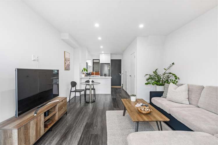 6/3 Abbotleigh Avenue Te Atatu Peninsula_8