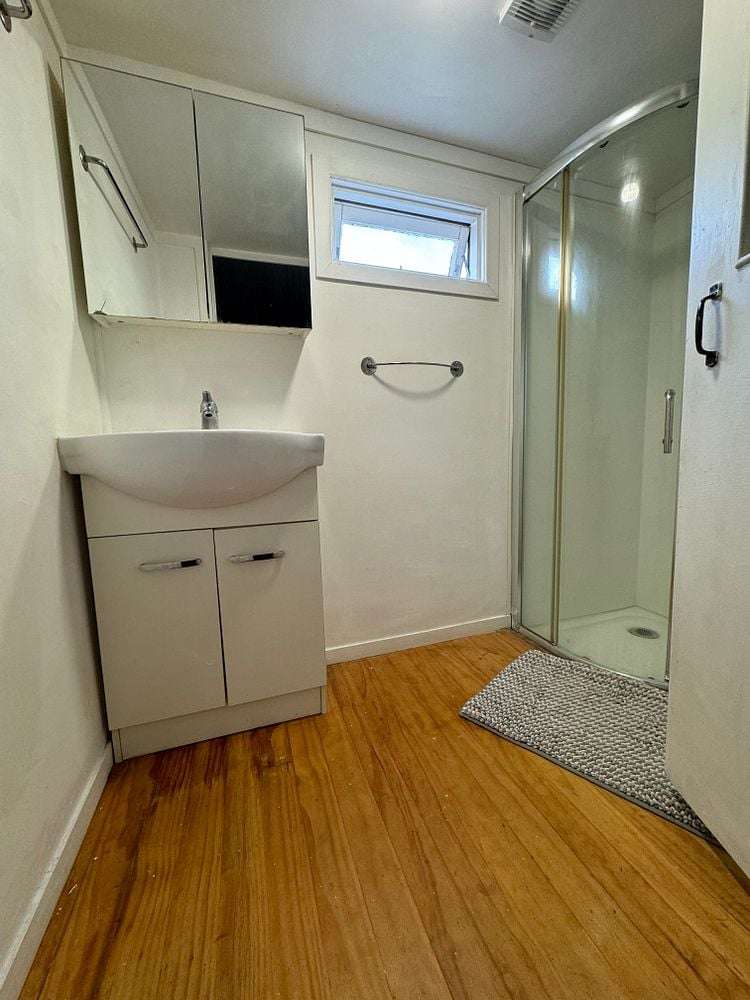 19 Golf Road New Lynn_16