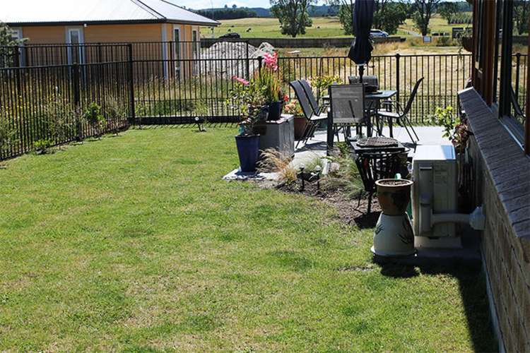 21 Noumea Drive Rangatira Park_7