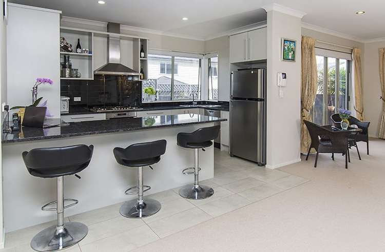 10 Beatrice Place Flat Bush_4