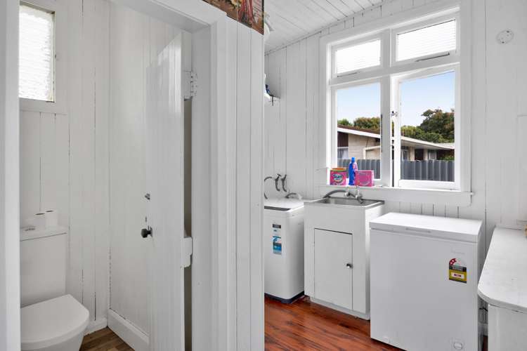 6 Disraeli Street Hawera_14