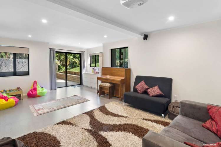 2/498 Beach Road Murrays Bay_8