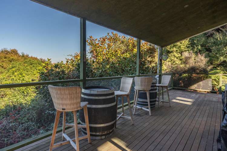 210A Bells Road Takamatua_16