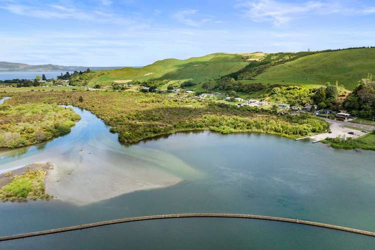 527 State Highway 33 Lake Rotoiti_27