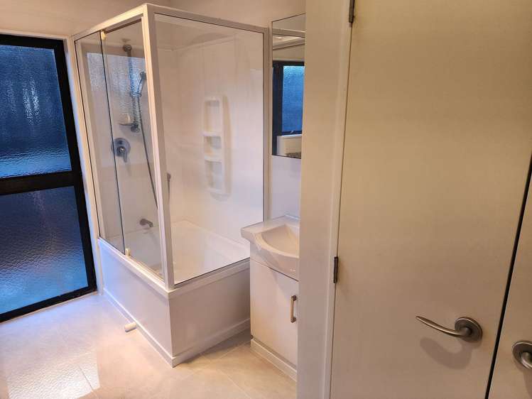 102 Wiseley Road West Harbour_8