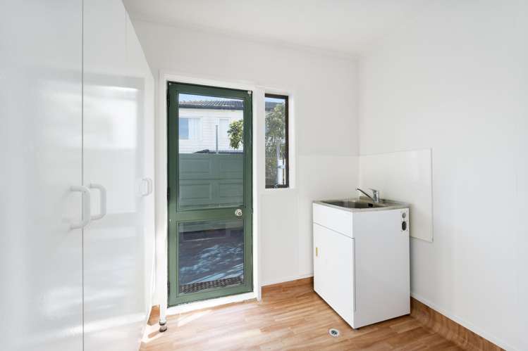 3 Spargo Road Massey_14