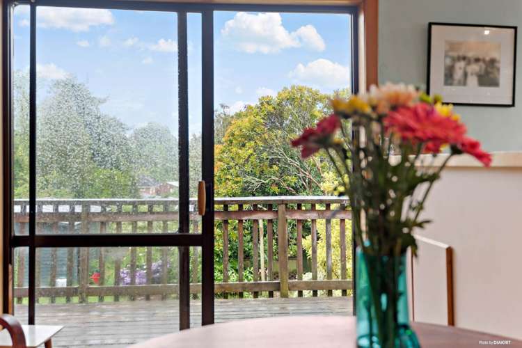 56 Fairmount Road Titirangi_9