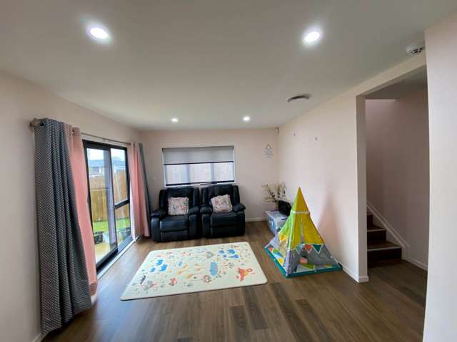 28 Black Beech Crescent Takanini_1