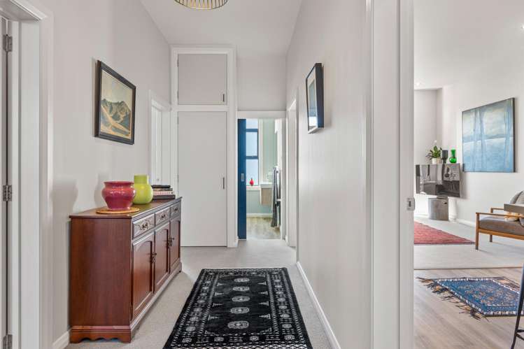 330 and 330A Highgate Roslyn_10