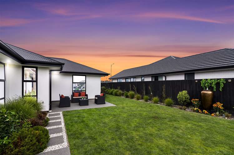 69 Southfield Drive Lincoln_36