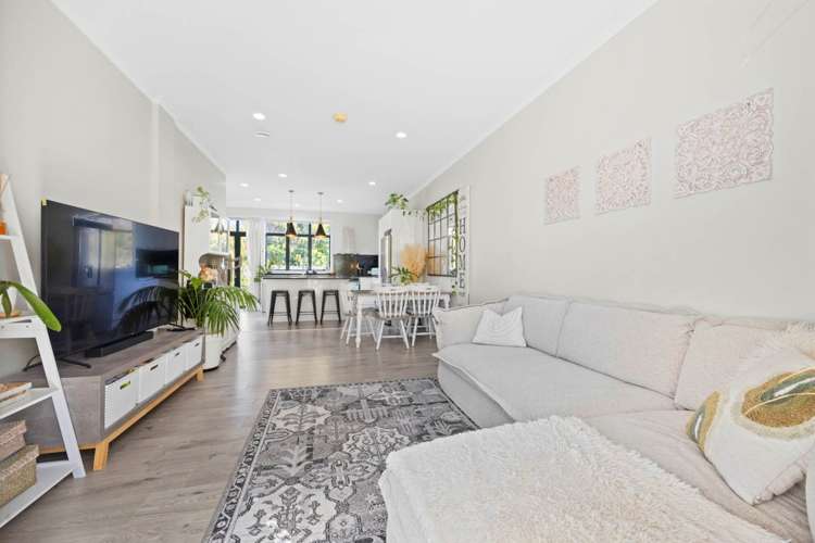 47/1 Ambrico Place New Lynn_4