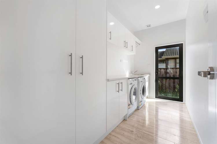 9 Gwendoline Avenue Te Atatu Peninsula_18