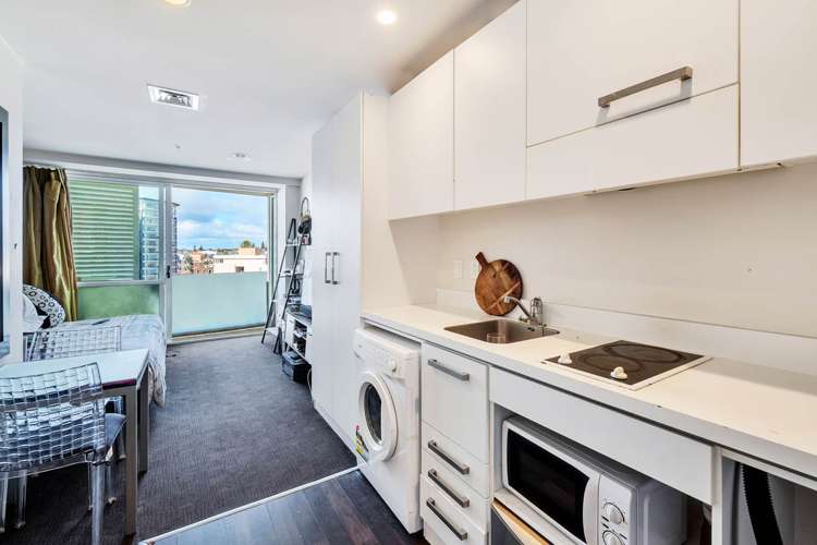 1220/10 Waterloo Quadrant Auckland Central_1