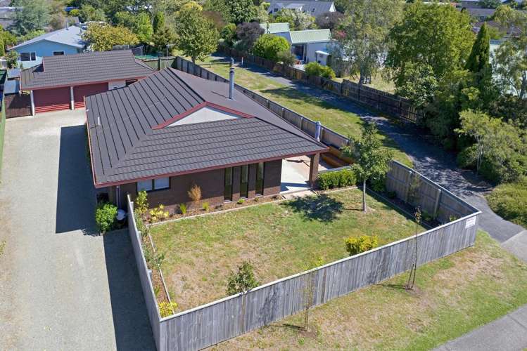 24 Starveall Street Brightwater_23