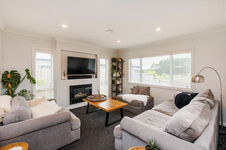 41 Coutts Way Fitzherbert_4