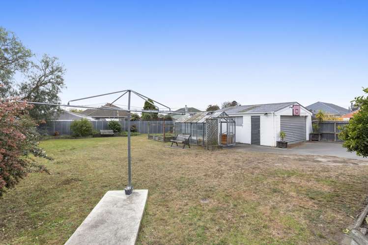 31 Tomrich Street Aranui_13