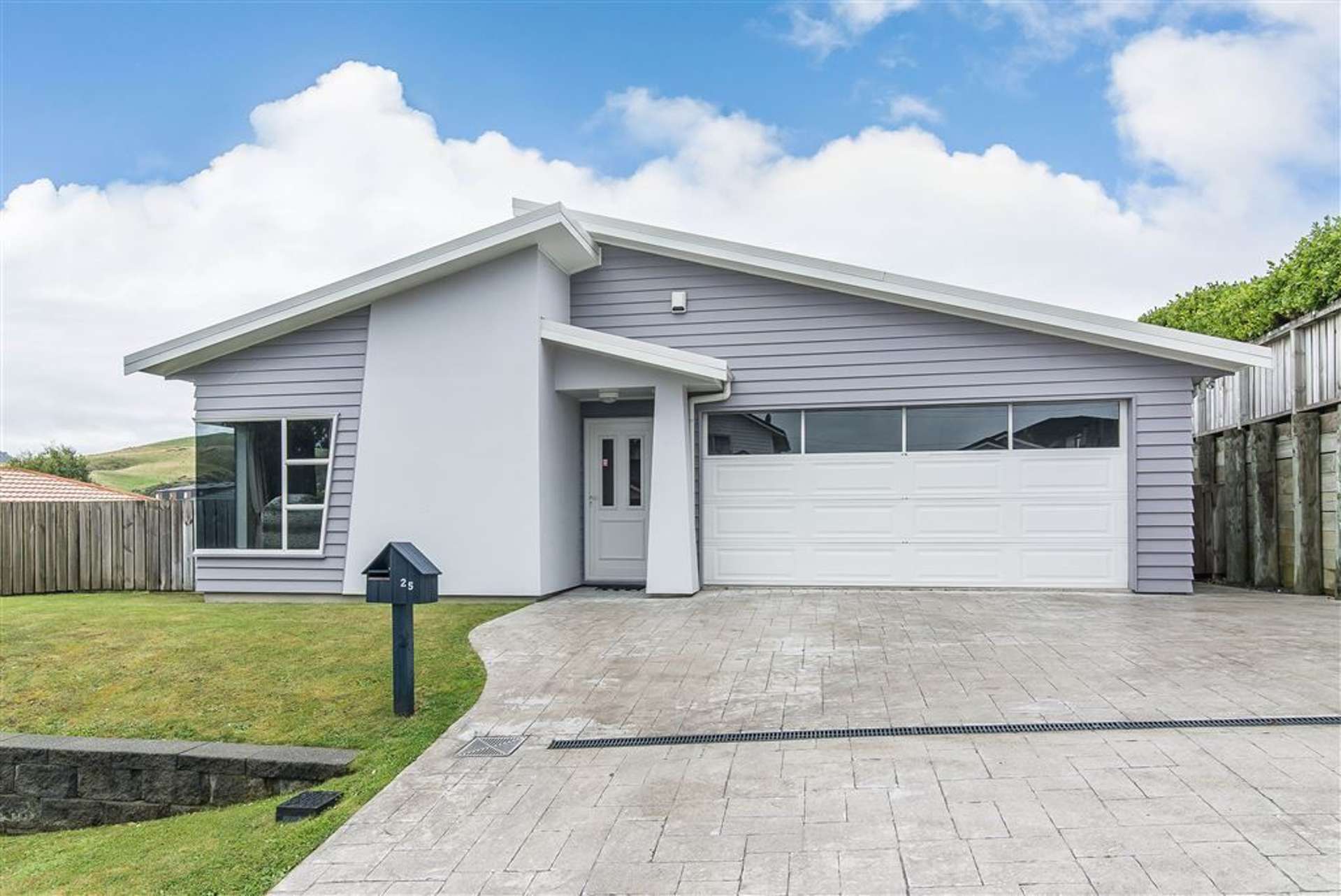 25 Cedarwood Street Woodridge_0