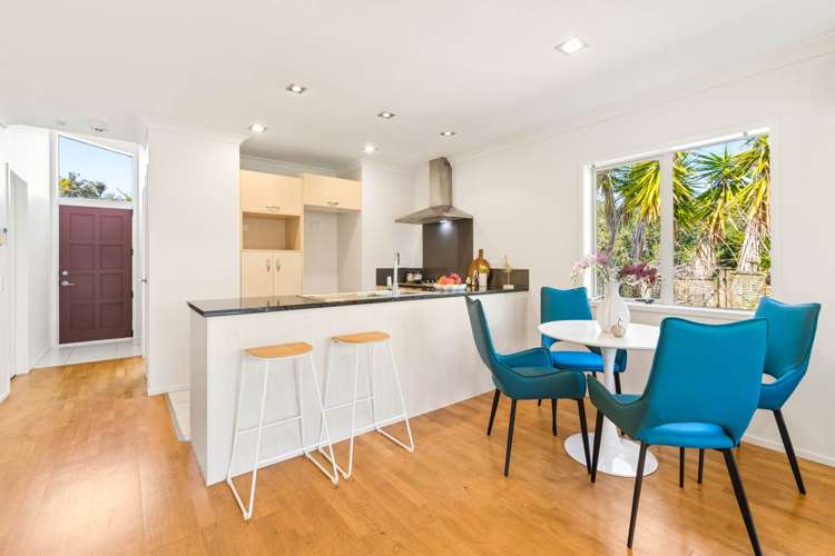 37 Norwood Drive Flat Bush_6