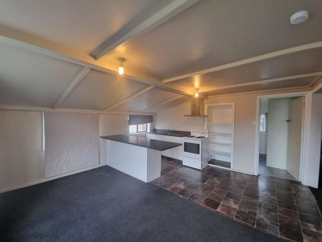 1 & 2/232 Selwyn Street Spreydon_2