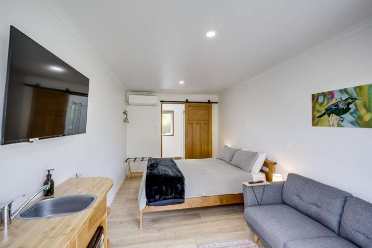 82 Kent Terrace Taradale_24