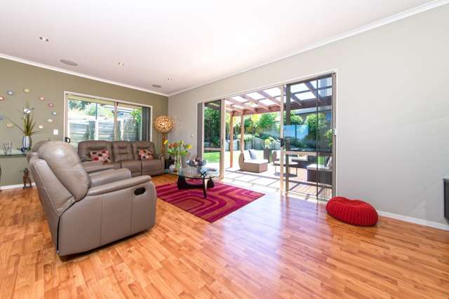 8 Vidal Way Flat Bush_2