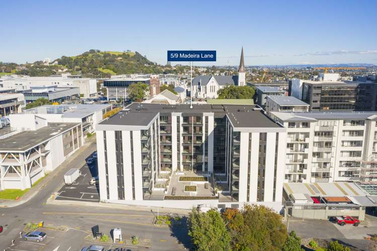 303/9 Madeira Lane Grafton_11