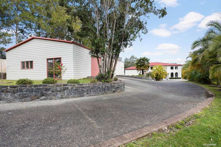 51 Bernard Magnus Lane Greenhithe_23