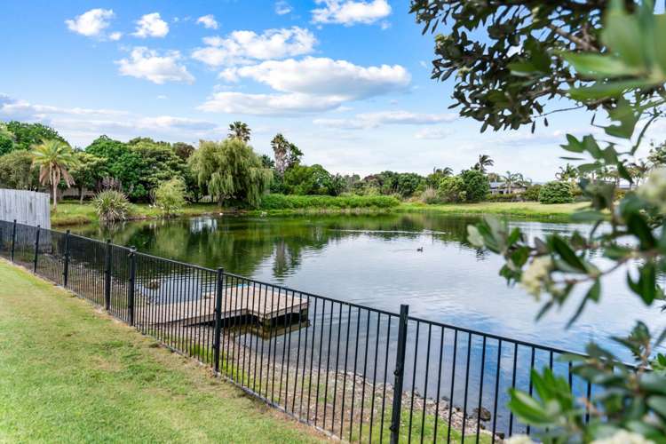 1162 East Coast Road Kaiaua_24