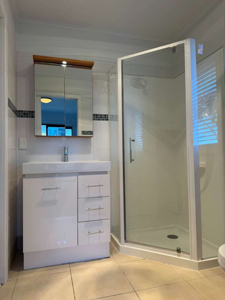 51A South Lynn Road Titirangi_10