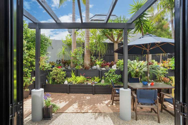 2/11 Paparoa Road Cockle Bay_5