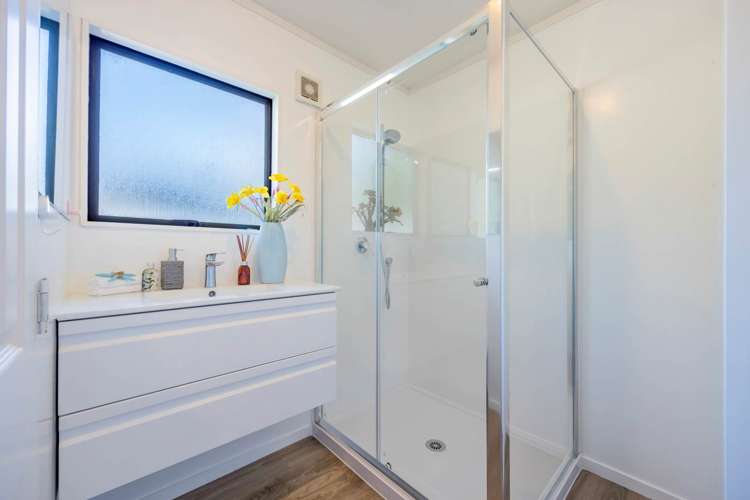 2/73 Bond Crescent Forrest Hill_17