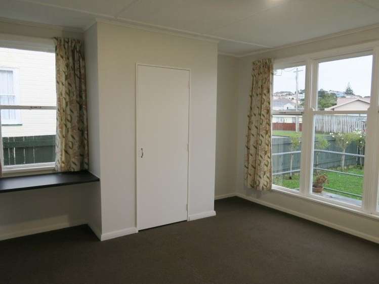 57 Whanga Crescent Titahi Bay_8