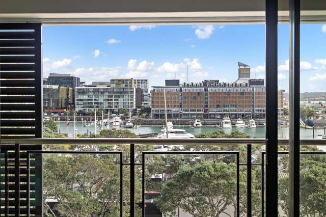 4D/99 Customs Street West Auckland Central_2